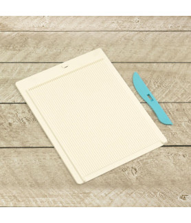 Couture Creations 8x6 Mini Scoring Board for Card Makers